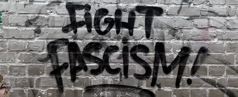 Graffiti: FIGHT FASCISM!